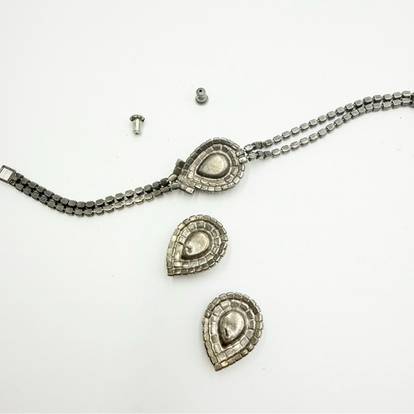 Vintage Art Deco Black and Clear Rhinestones Teardrop Bracelet and Earrings Sets - Picture 5 of 8